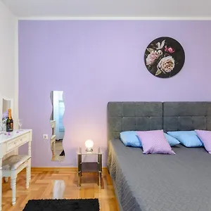 rezervirajte ovdje