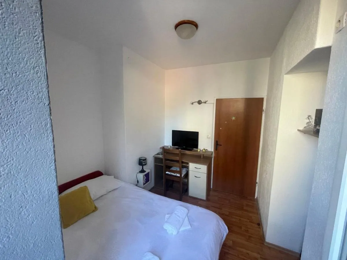 Ena Apartment Rijeka 0*,